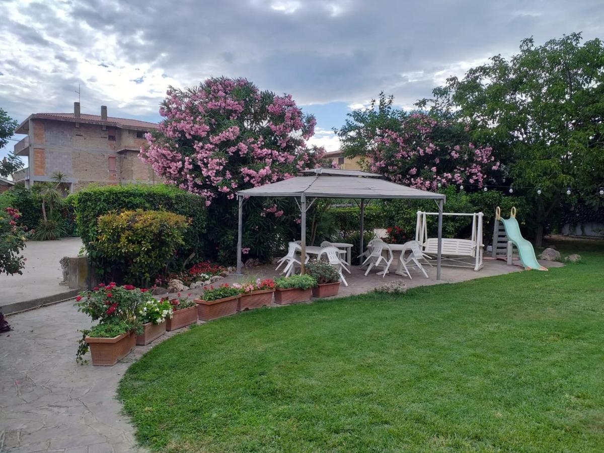 شقة Garden Basement - Seminterrato Max 4 Ospiti - Fiumicino Vicino Aeroporto E Fiera المظهر الخارجي الصورة