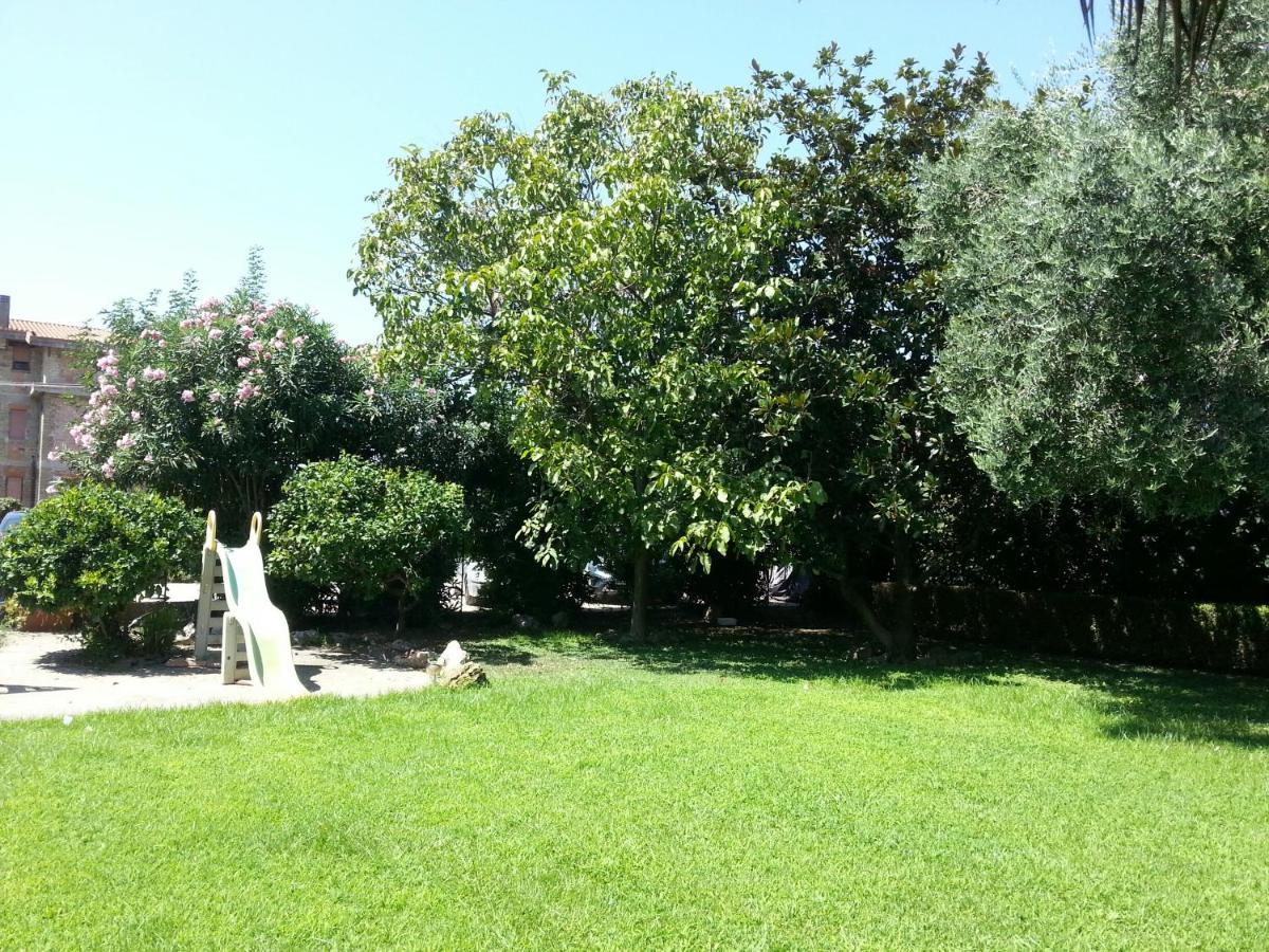 شقة Garden Basement - Seminterrato Max 4 Ospiti - Fiumicino Vicino Aeroporto E Fiera المظهر الخارجي الصورة