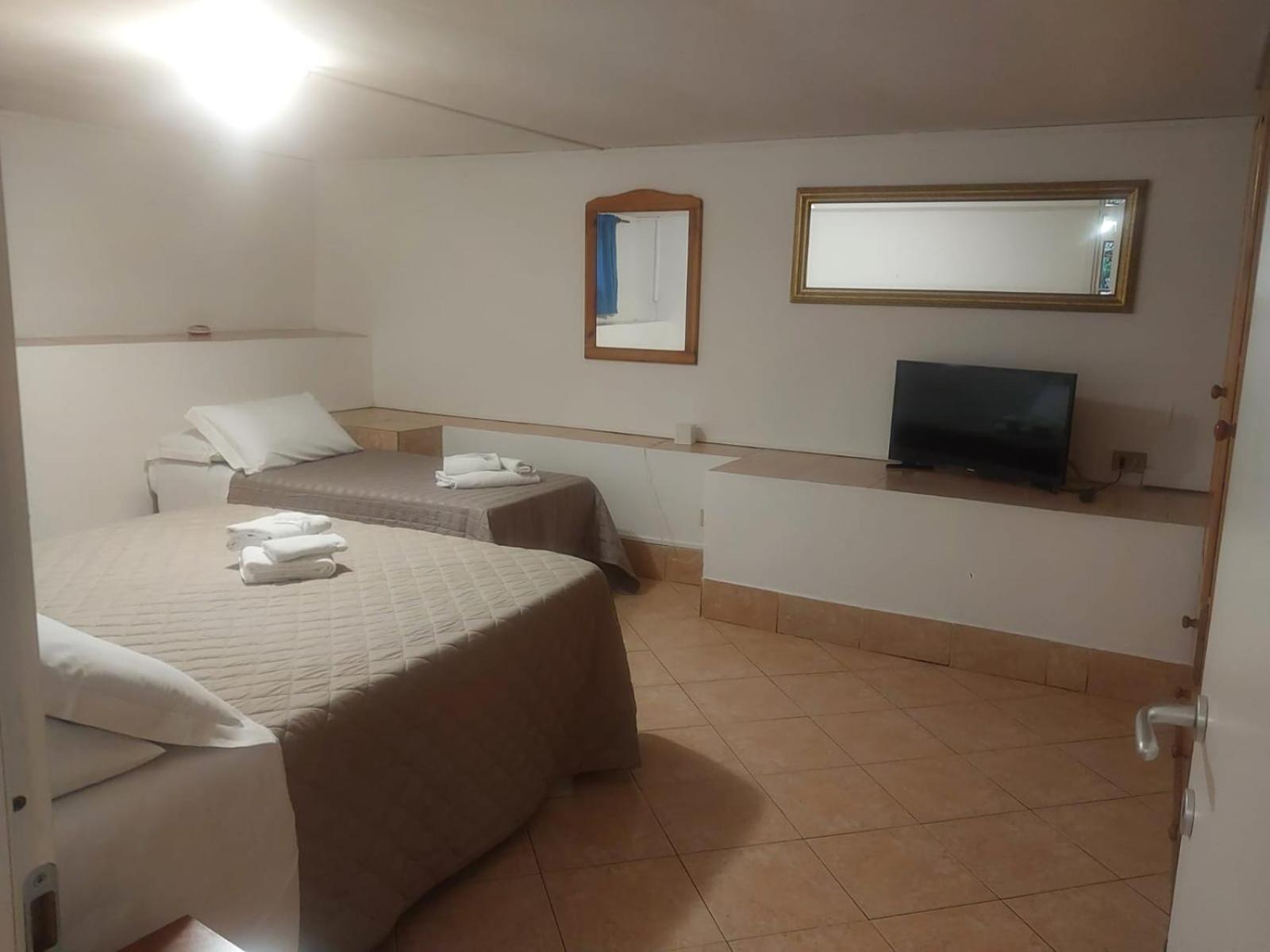 شقة Garden Basement - Seminterrato Max 4 Ospiti - Fiumicino Vicino Aeroporto E Fiera المظهر الخارجي الصورة
